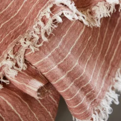 House Doctor Alice Stripe Wolldecke 140 X 200cm -House Doctor 571926 01 11 EnvironmentImage 961ba434d0